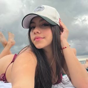 alejandrauruu Influencer Profile | SubmitHub